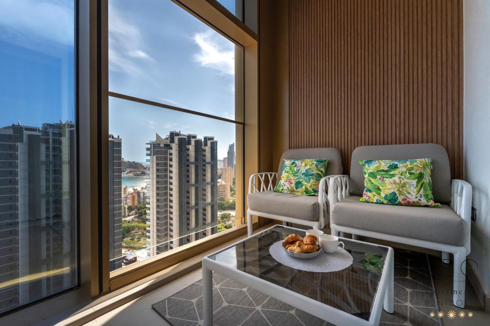 Intempo Residence By Leo Apartments Benidorm Exterior photo
